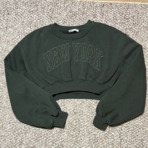 Zara - Dark Green - New York - Cropped Crewneck Sweater - Sz M